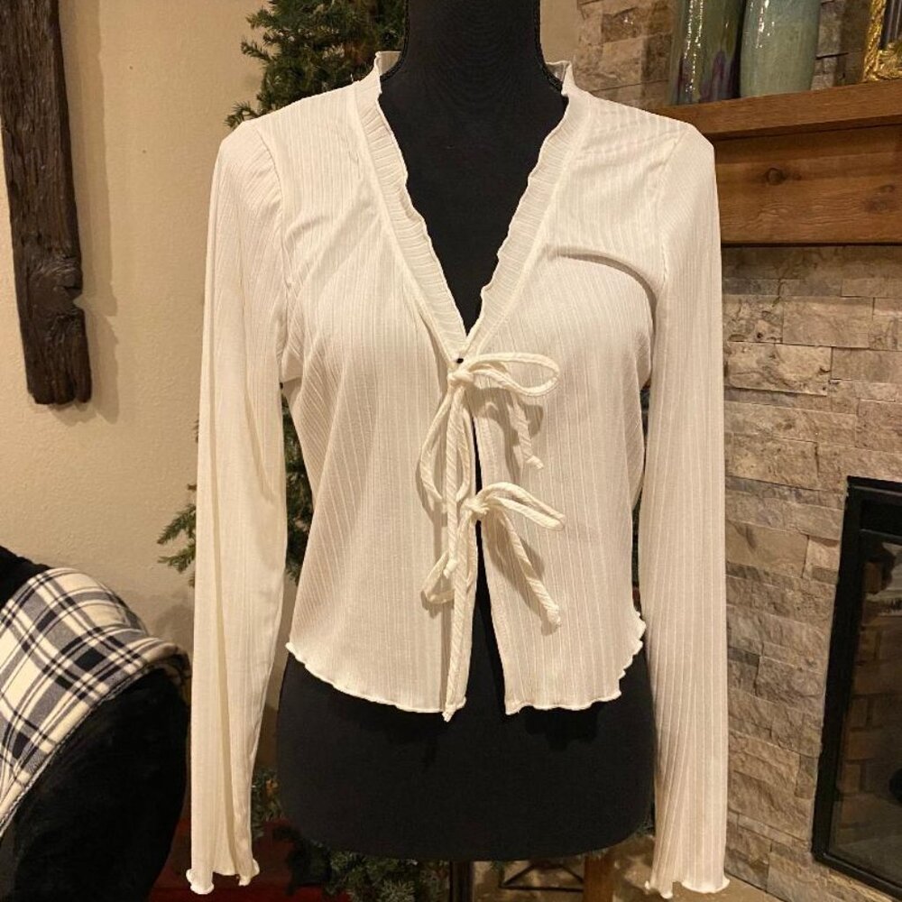 MmMmMm Women's Lightweight White Cardigan Long Sleeve Double Tie Closure Sz L